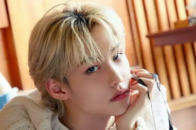 STRAY KIDS Felix Profile, Age, Sister, Real Name, Background, Net Worth 2025