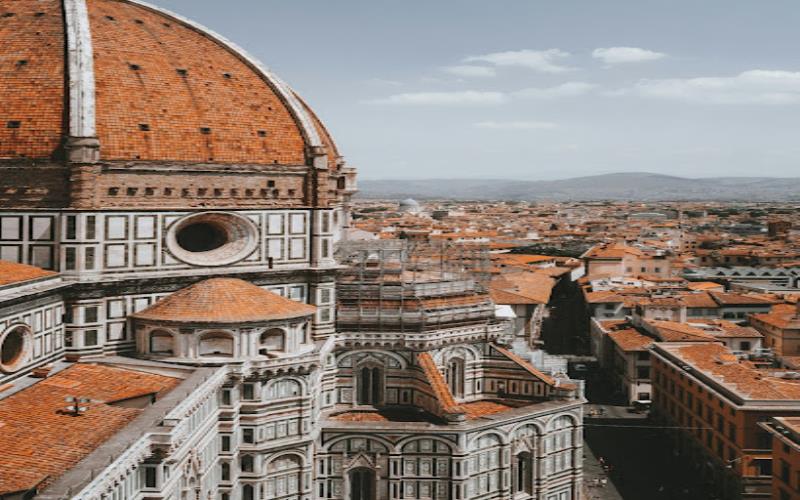 Best Places to Visit in Florence & How to Travel with a Big Group