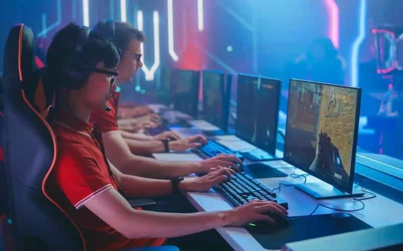 How to Enjoy Your Time at a Games Without Breaking the Bank