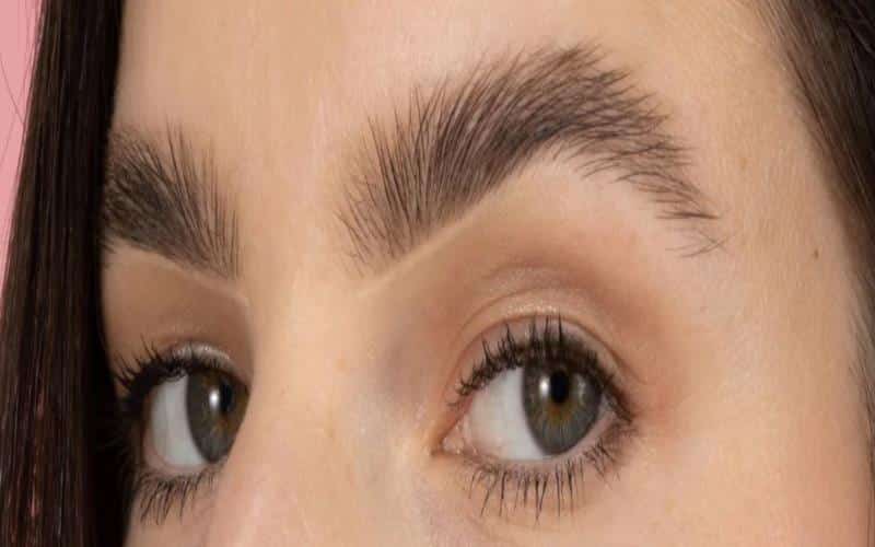 Fluffy Brows with Eyebrow Lamination