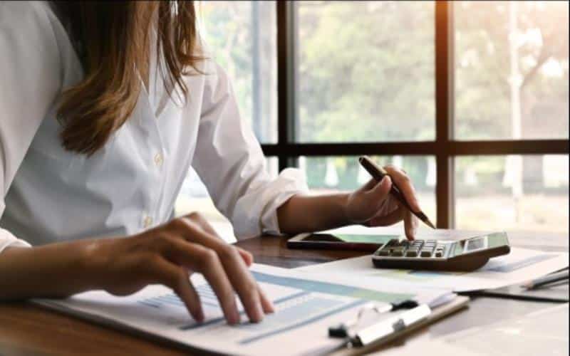 How to Manage Collections Without Losing Control of Your Finances