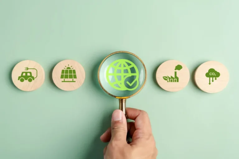 Ecommerce Trends 2025: Why PIM Is at the Center of It All