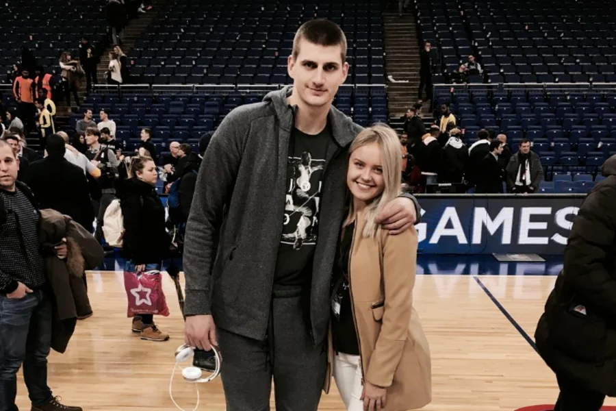 nikola jokic wife height