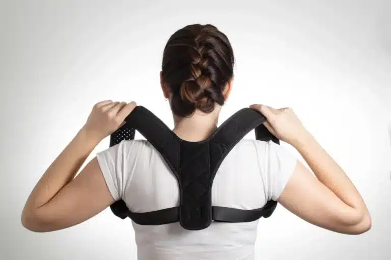Daily Posture Correction: How a Belt Supports Spine Alignment